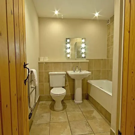 Holme Well * ألفرستون